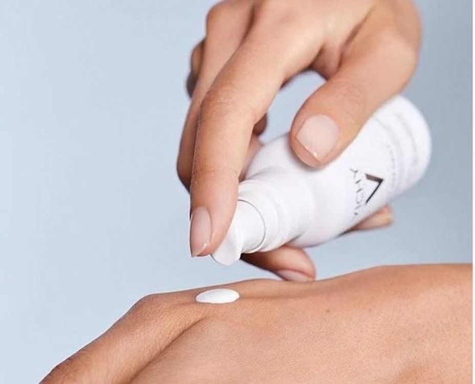 Vichy Capital Soleil UV-Age Daily SPF50
